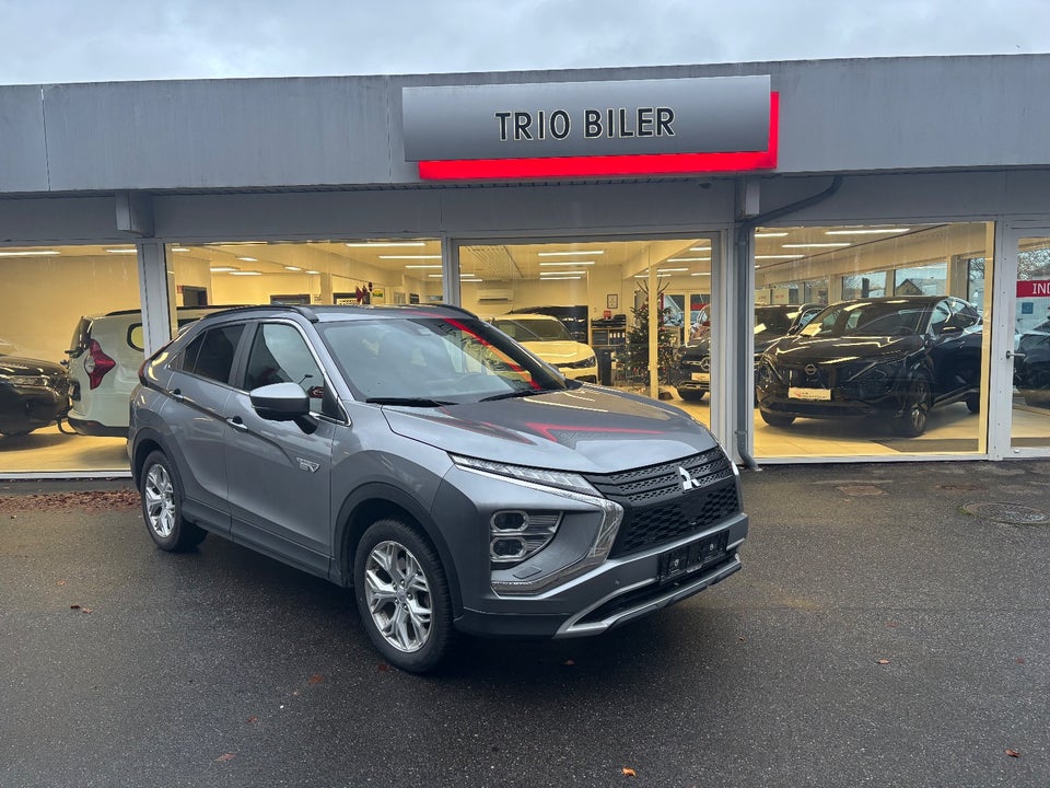 Mitsubishi Eclipse Cross 2,4 PHEV Intense CVT 4WD 5d