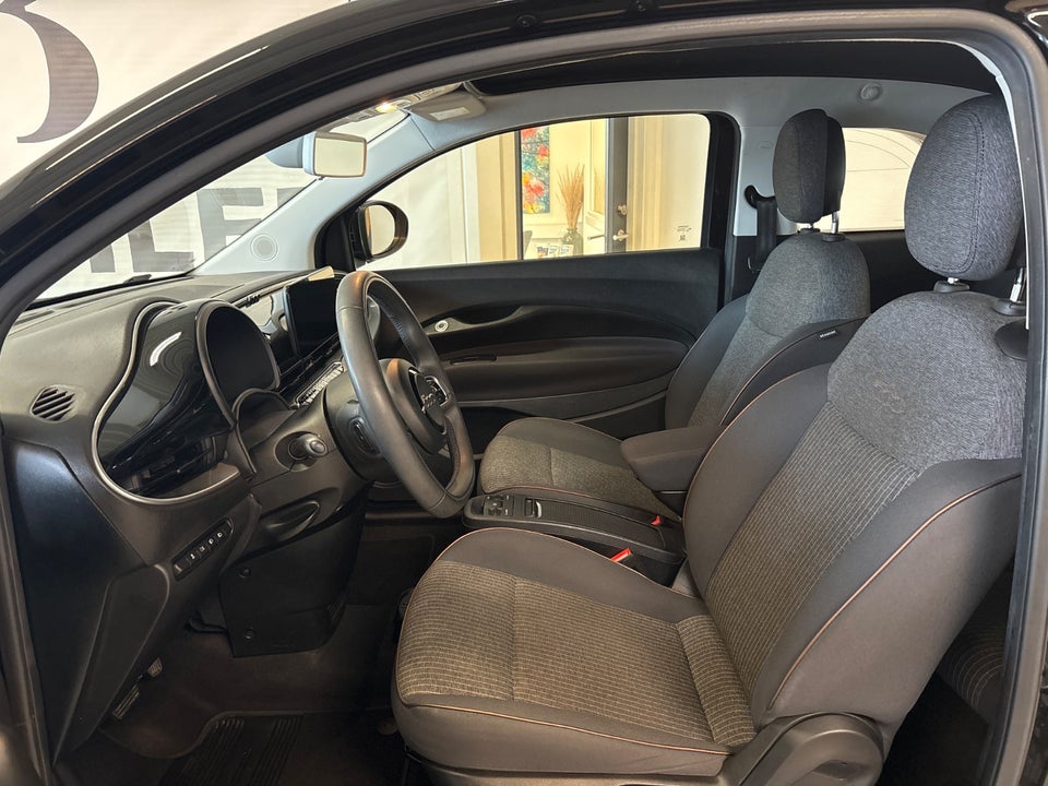 Fiat 500e 42 Icon Cabrio 2d