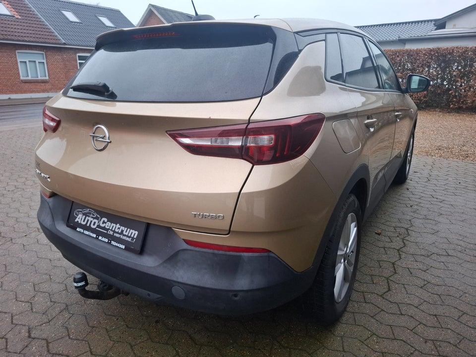 Opel Grandland X 1,2 T 130 Enjoy 5d