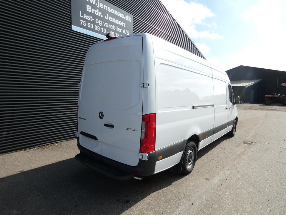 Mercedes Sprinter 317 2,0 CDi A3 Kassevogn aut. RWD