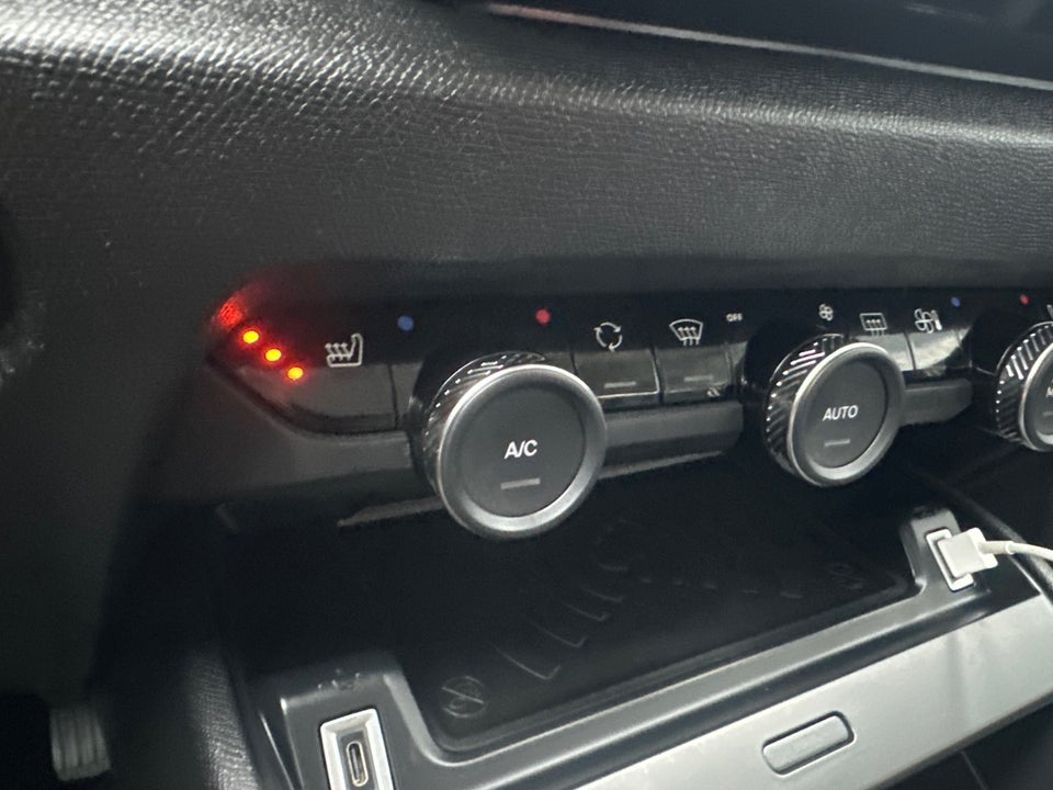 Citroën ë-C4 X 50 Shine 4d