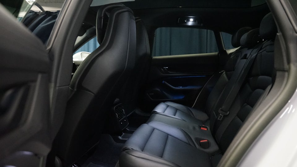 Porsche Taycan 4S Performance+ Cross Turismo 5d