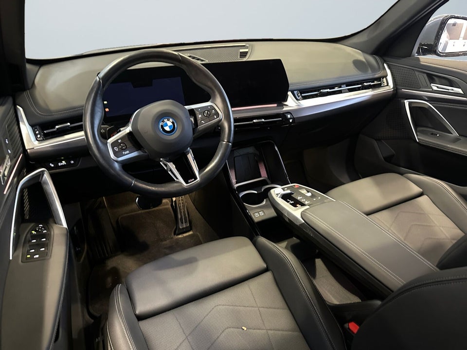 BMW iX1 xDrive30 M-Sport 5d