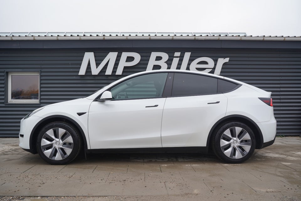 Tesla Model Y RWD 5d