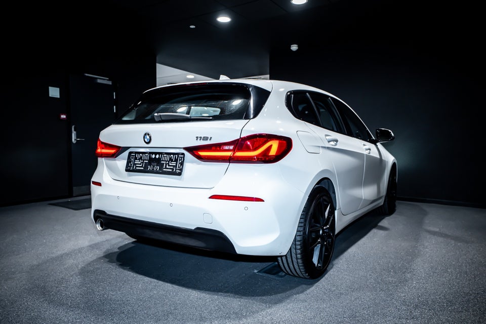 BMW 118i 1,5 Sport Line aut. 5d