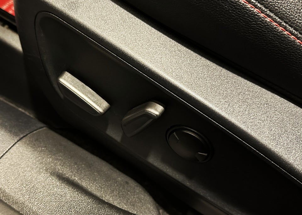 Ford Kuga 2,5 PHEV ST-Line X CVT 5d