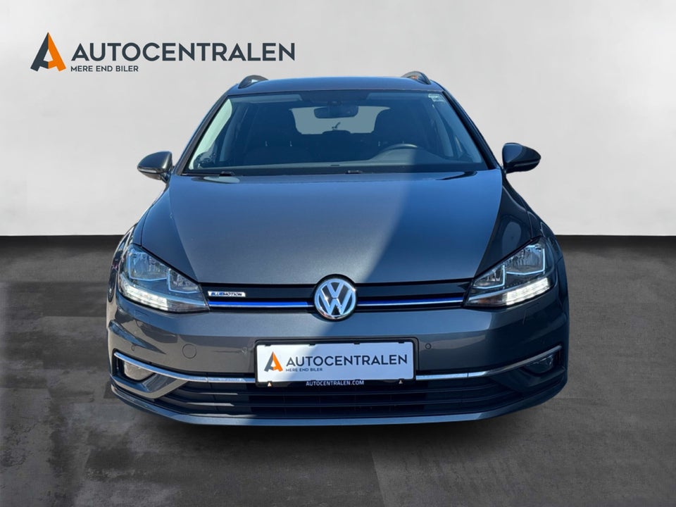 VW Golf VII 1,5 TSi 130 Comfortline Variant 5d