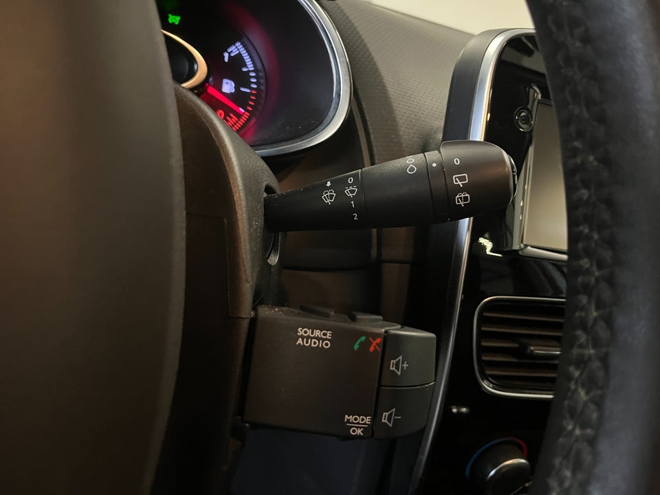 Renault Clio IV 0,9 TCe 90 Expression Sport Tourer 5d