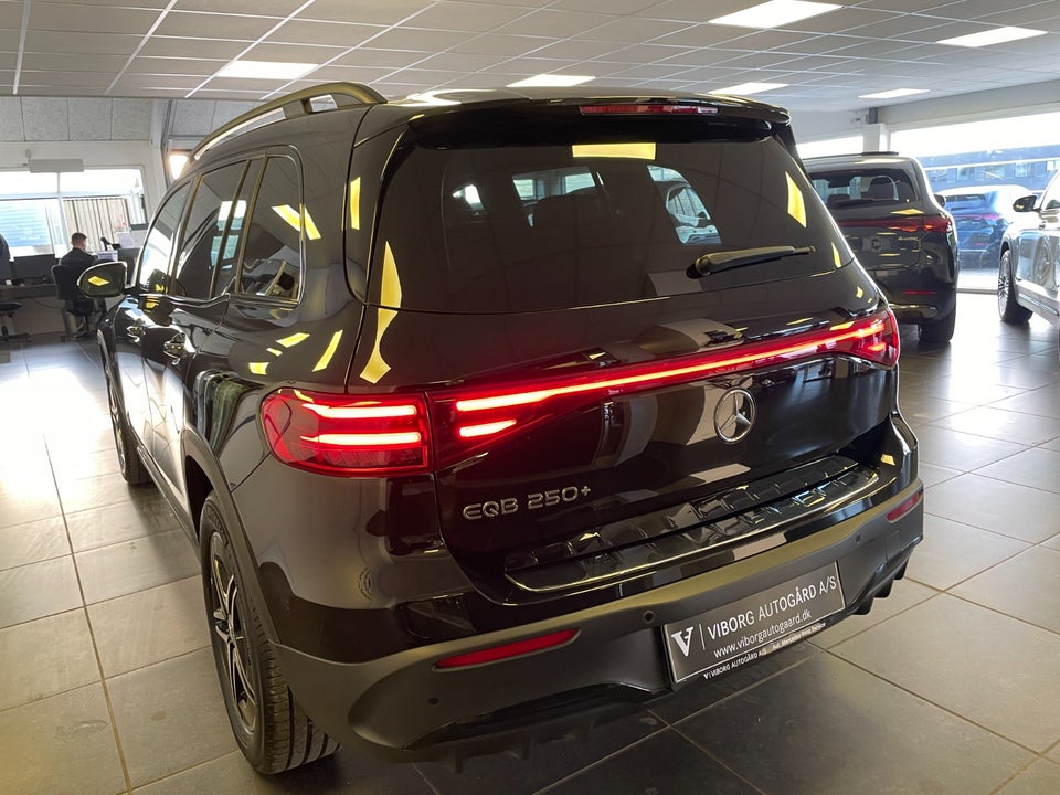Mercedes EQB250+ AMG Advance 5d