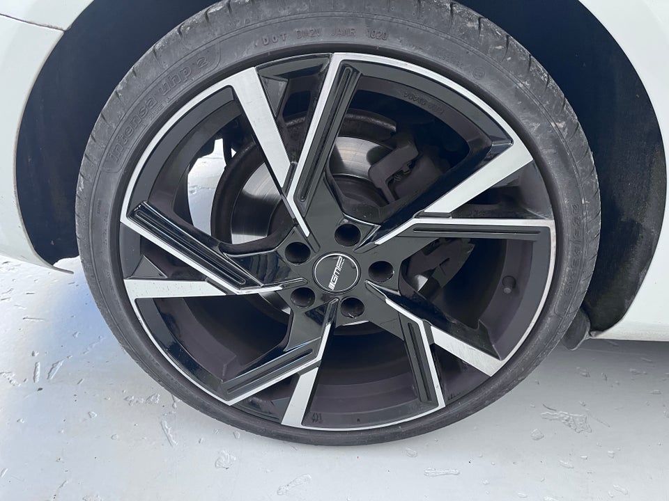 Audi A4 2,0 TFSi 211 quattro S-tr. 4d