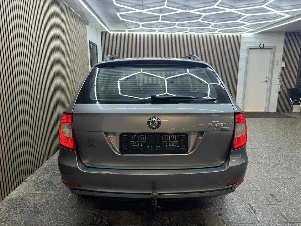 Skoda Superb 1,6 TDi 105 Ambition Combi GreenLine 5d