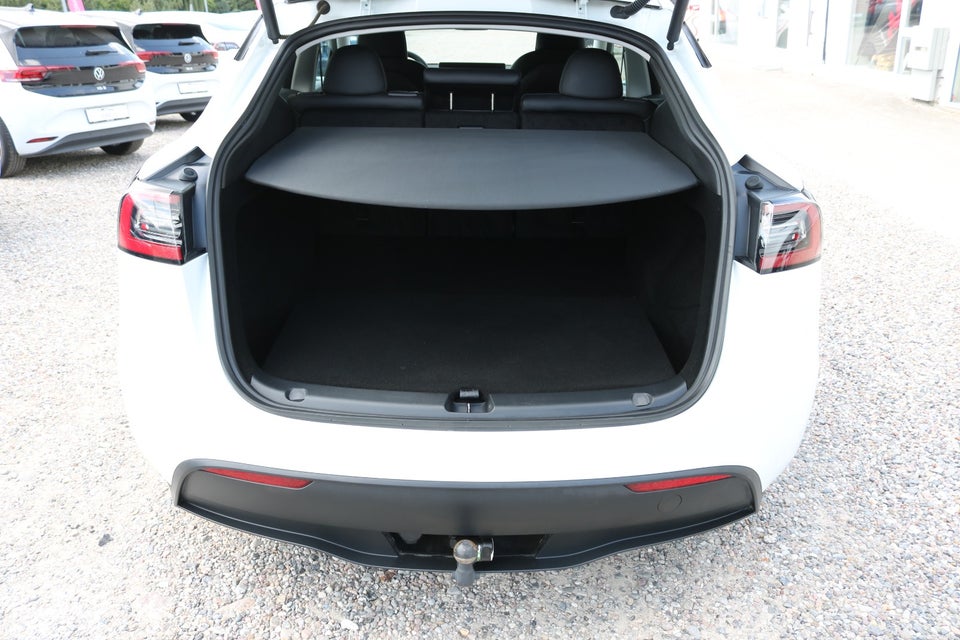 Tesla Model Y RWD 5d