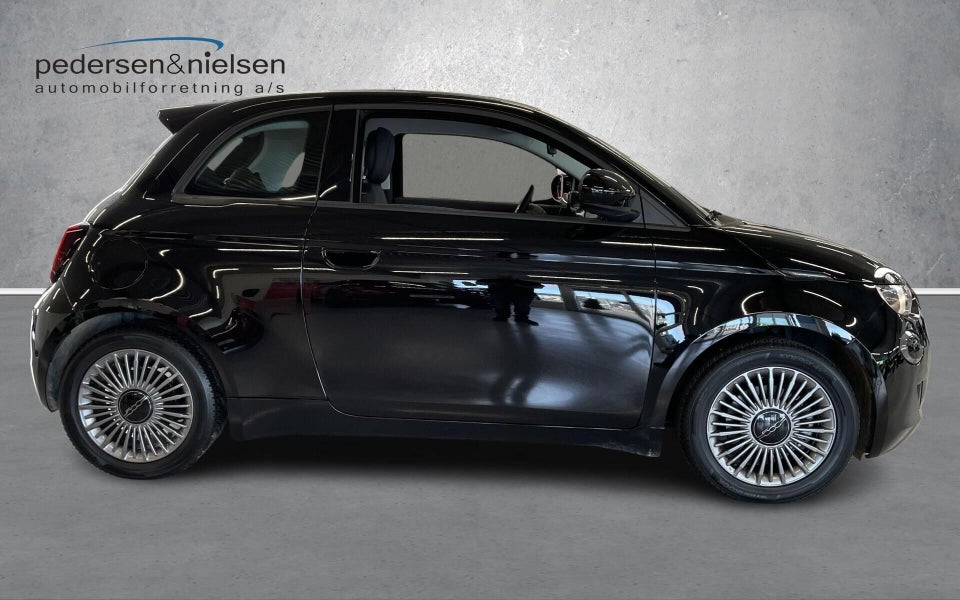 Fiat 500e 42 Icon 3d
