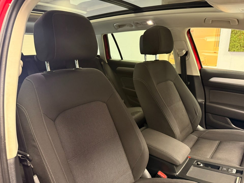 VW Passat 1,6 TDi 120 Comfortline Variant DSG 5d