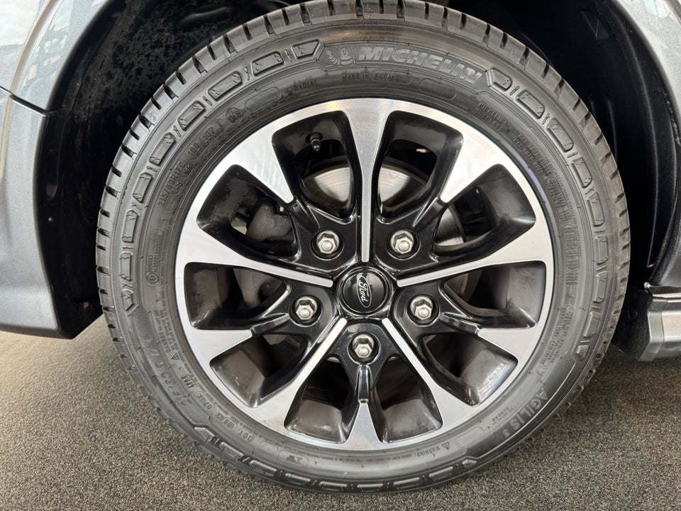 Ford Transit Custom 320 L2 2,0 TDCi 185 Sport aut.