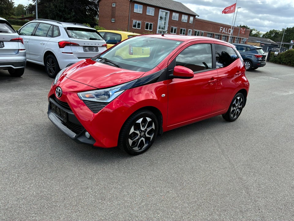 Toyota Aygo 1,0 VVT-i x-press 5d