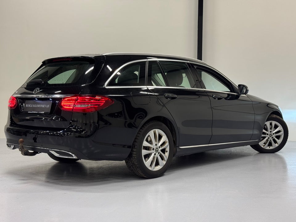 Mercedes C220 d 2,0 Avantgarde stc. aut. 5d