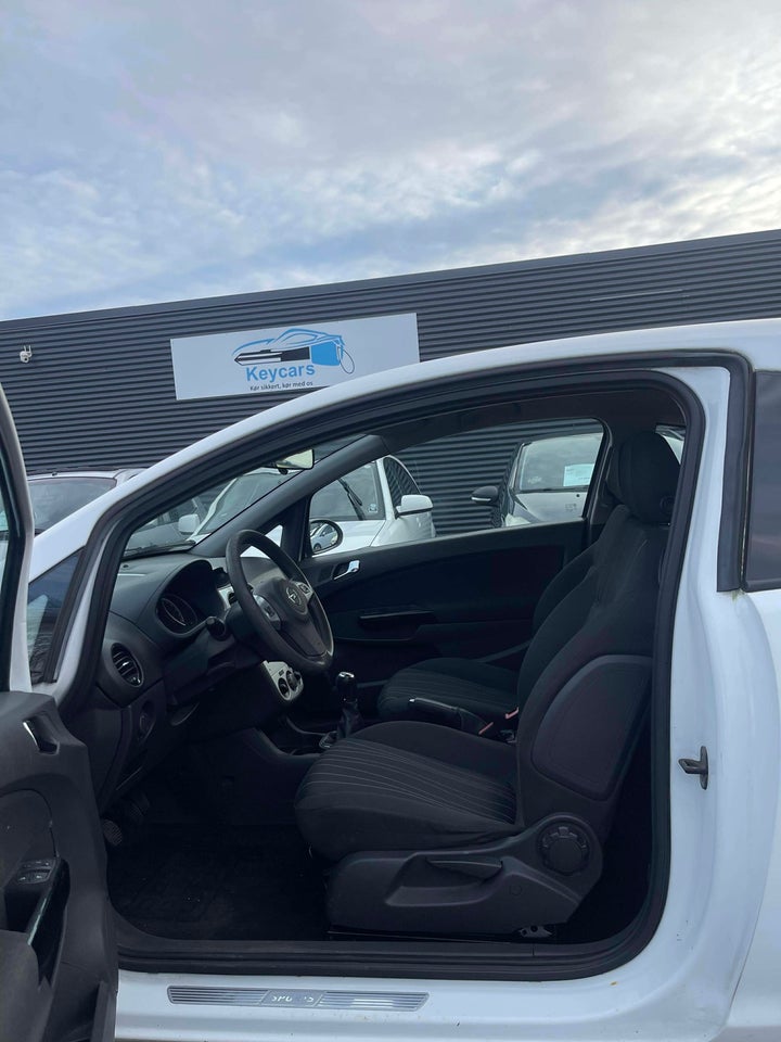 Opel Corsa 1,0 12V Enjoy 3d