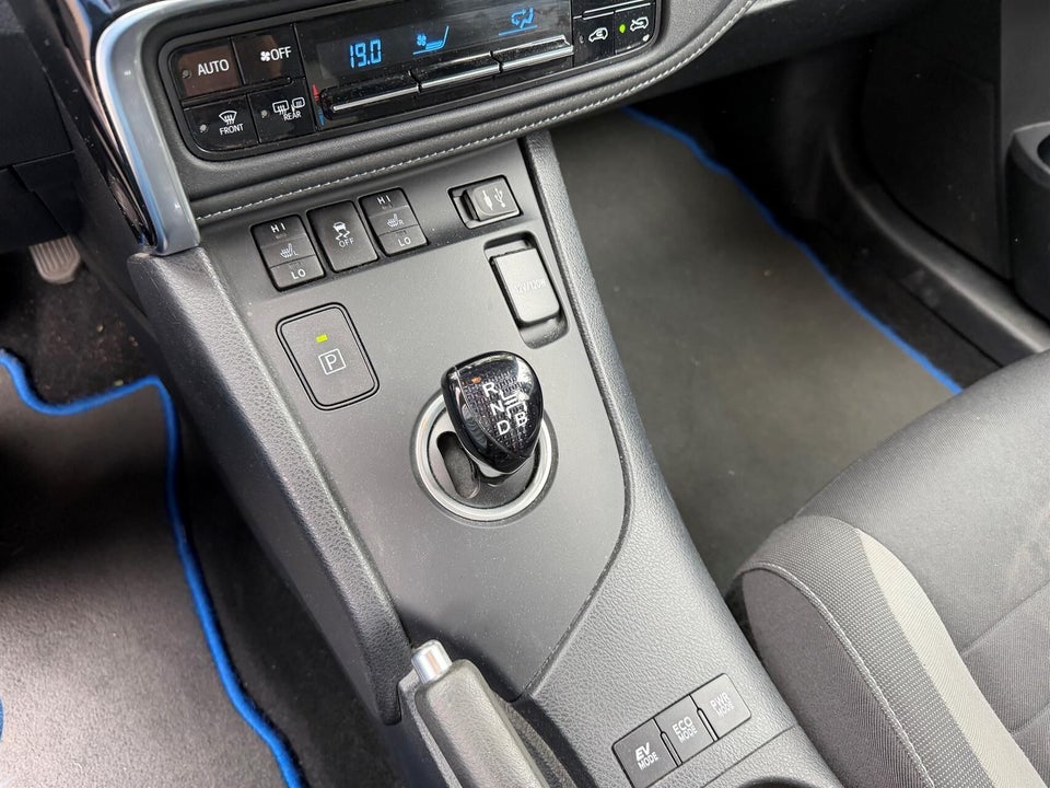 Toyota Auris 1,8 Hybrid H2 Comfort Touring Sports CVT 5d