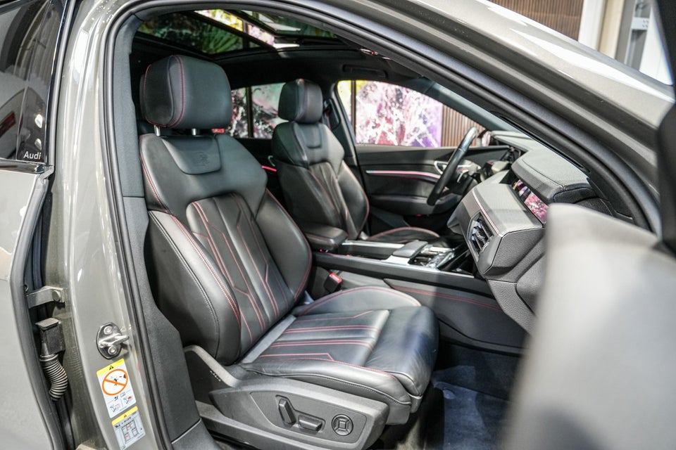 Audi Q8 e-tron 55 S-line Sportback quattro 5d