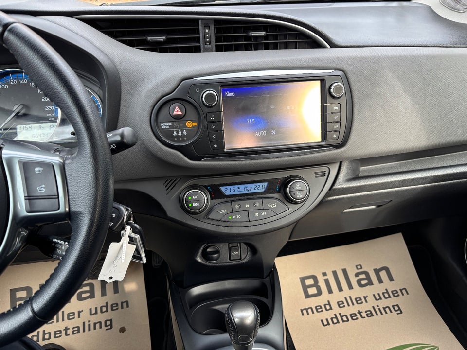 Toyota Yaris 1,5 Hybrid H1 e-CVT 5d