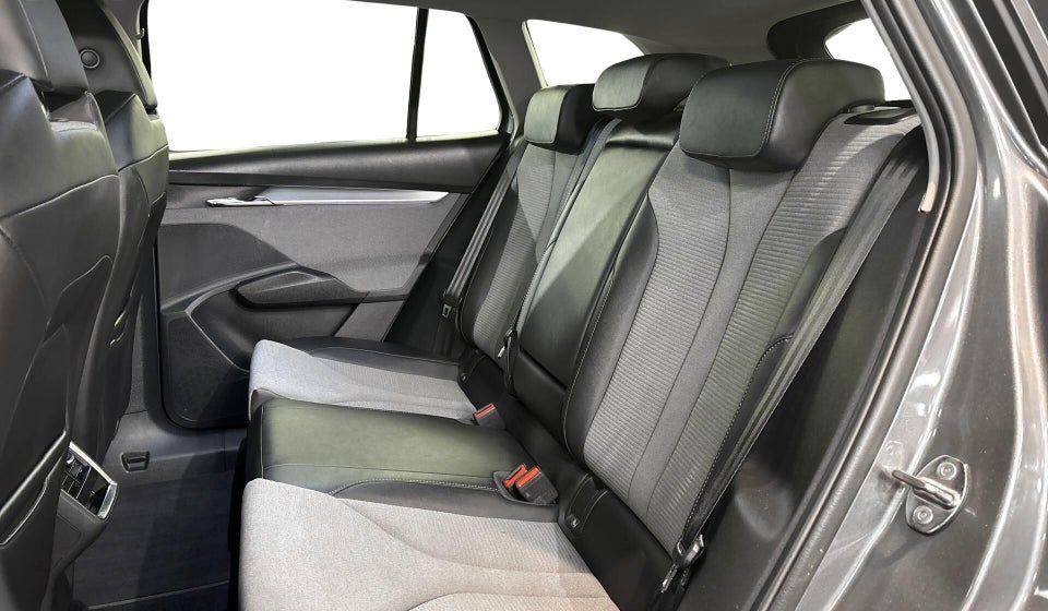 Skoda Enyaq 80 iV 5d