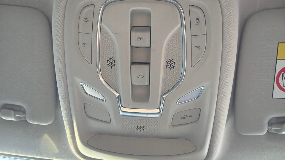 MG Marvel R Luxury 5d