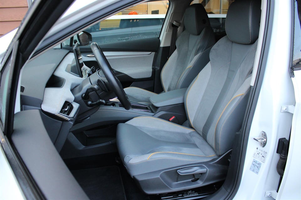 Skoda Enyaq 60 iV Lounge 5d