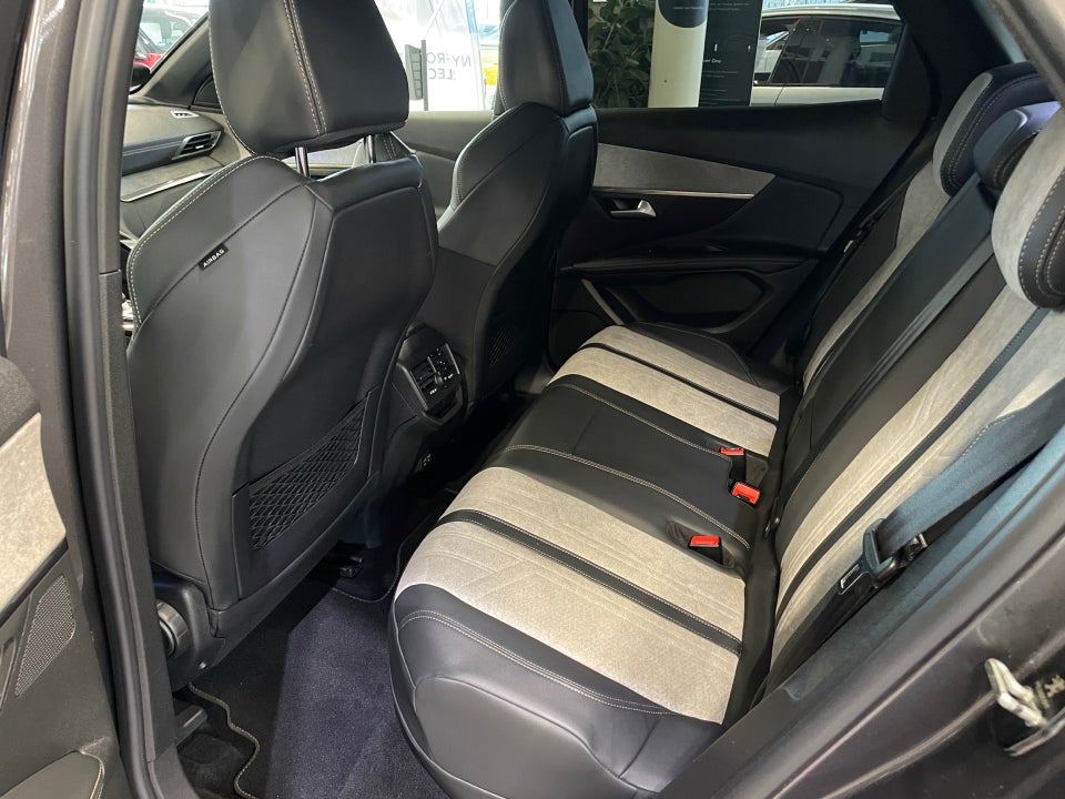 Peugeot 3008 1,6 Hybrid First GT EAT8 5d