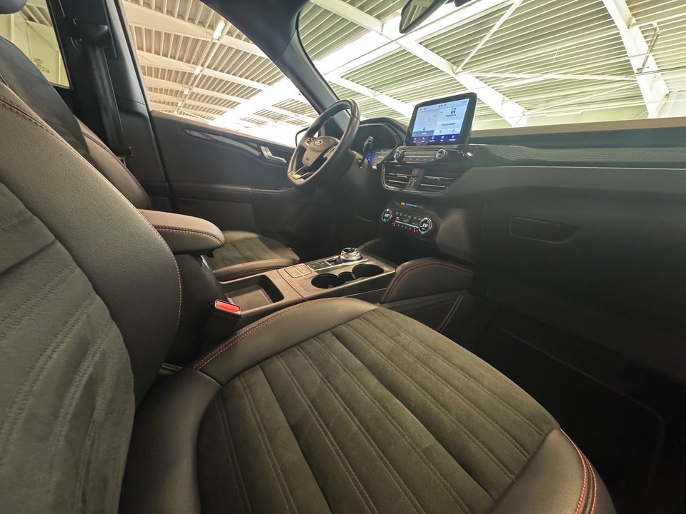 Ford Kuga 2,5 PHEV ST-Line X CVT 5d