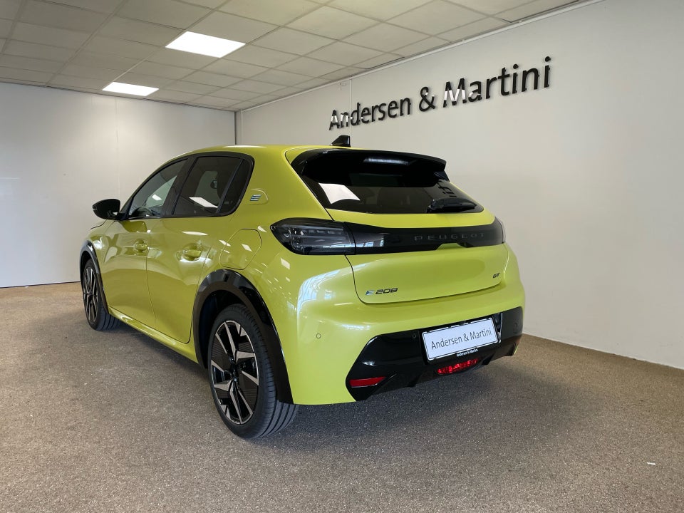 Peugeot e-208 54 GT 5d