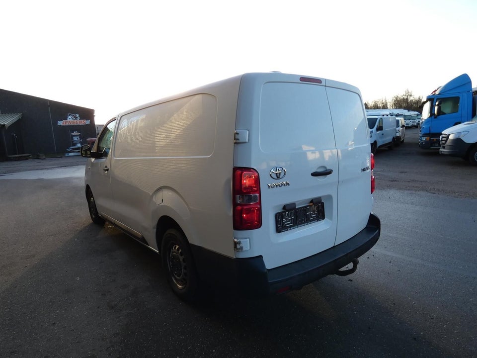 Toyota ProAce 2,0 D 120 Long Comfort 5d