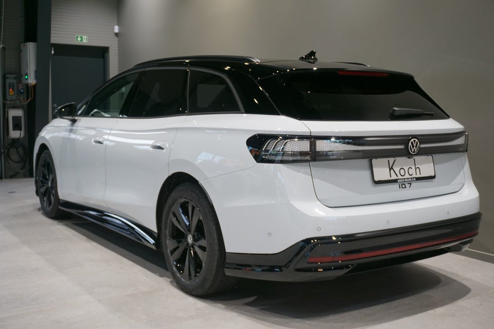 VW ID.7 86 Pro S Tourer 5d
