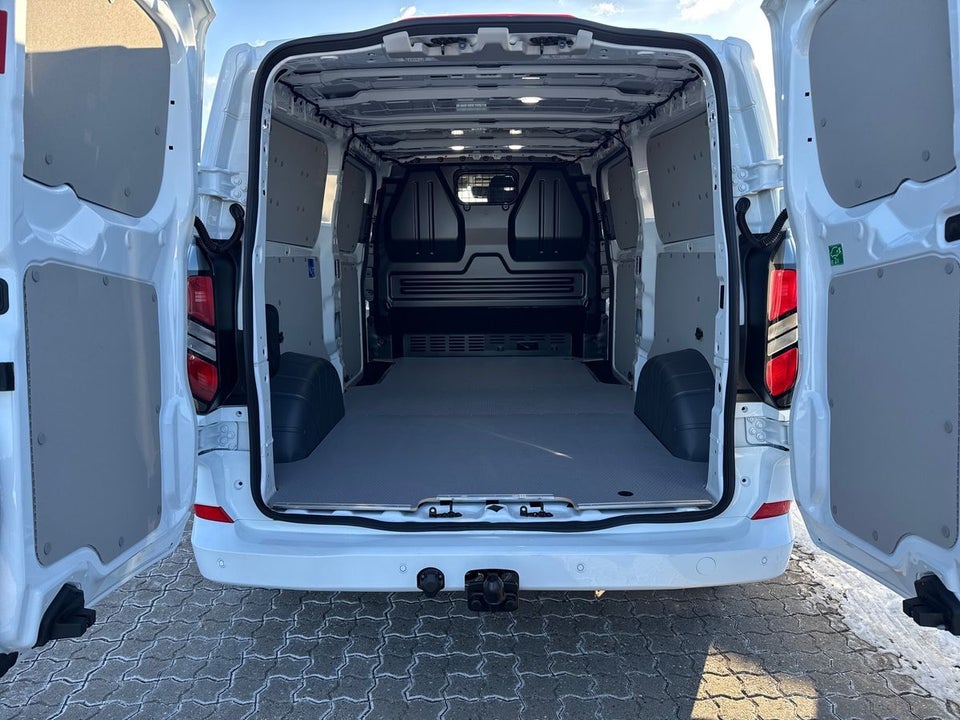 Ford Transit Custom 320L 2,0 EcoBlue Limited aut.