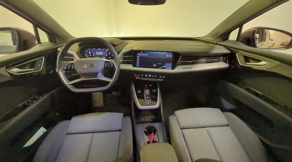 Audi Q4 e-tron 40 Advanced 5d