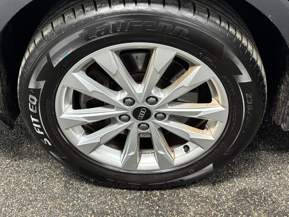 Audi Q3 45 TFSi e Attitude plus S-tr. 5d