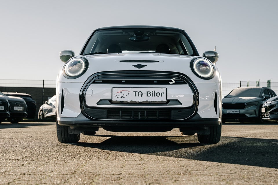 MINI Cooper SE Edition Premium Plus 3d