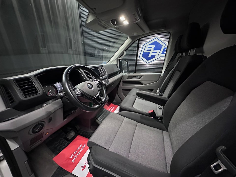 VW Crafter 35 2,0 TDi 177 Kassevogn L3H3 aut.