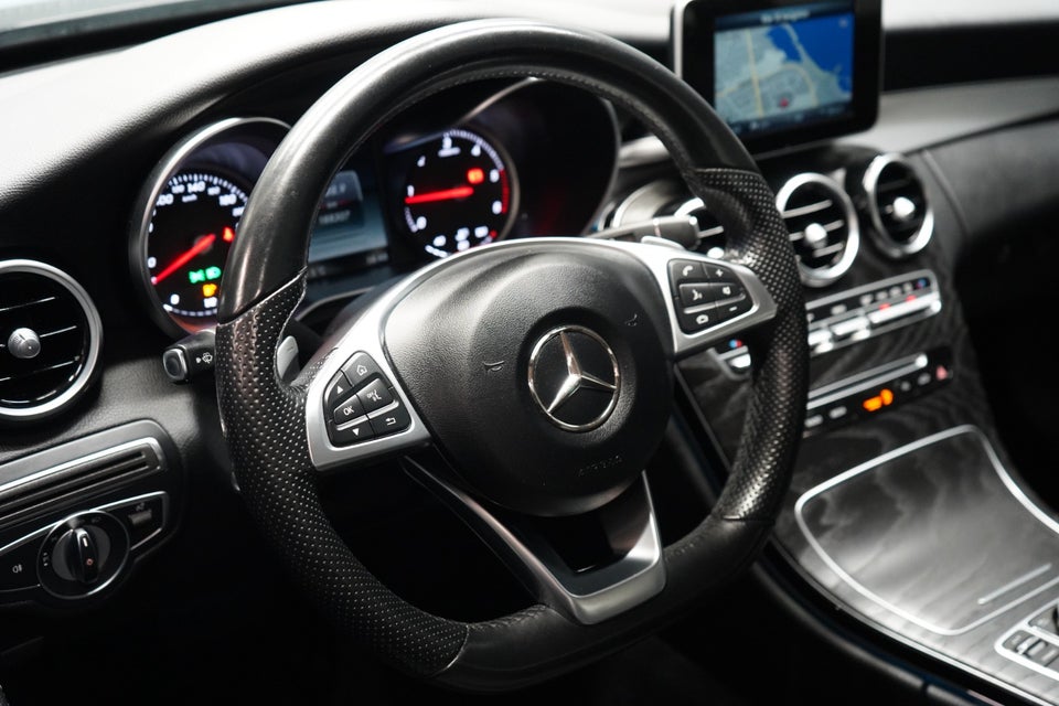 Mercedes C220 d 2,2 AMG Line aut. 4d
