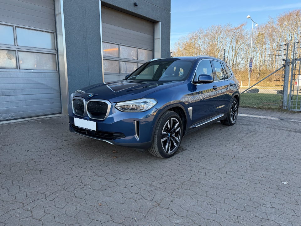 BMW iX3 Charged 5d
