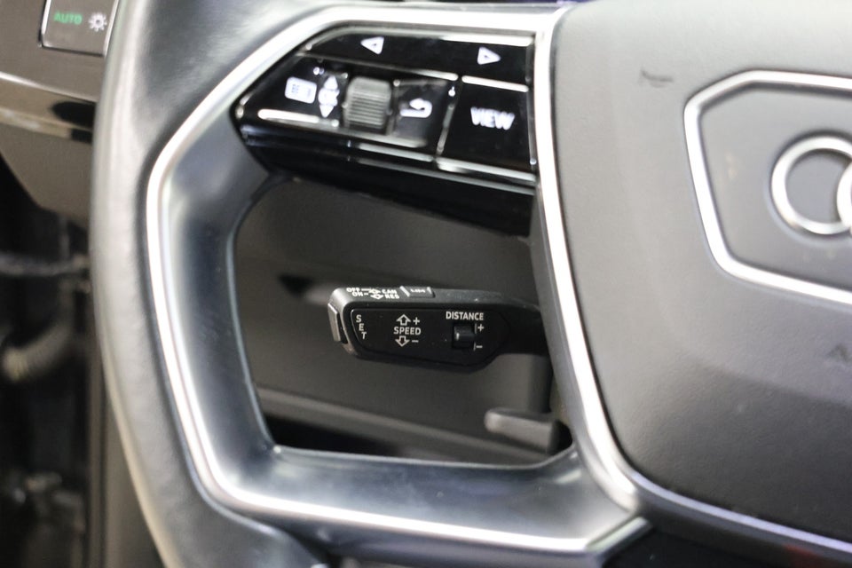 Audi e-tron 55 S-line quattro 5d