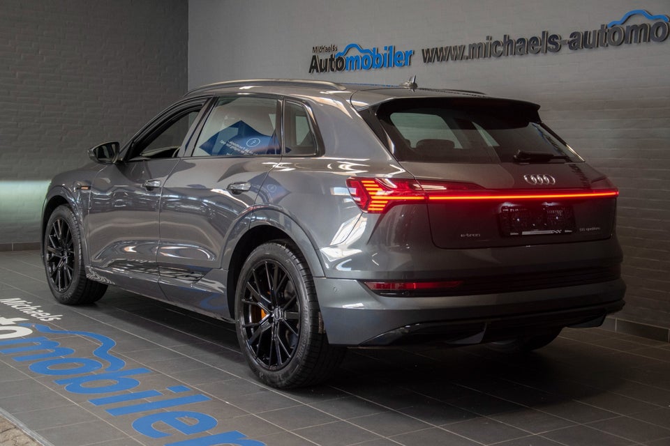 Audi e-tron 55 S-line quattro 5d