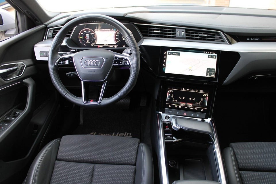 Audi e-tron 55 S-line quattro 5d