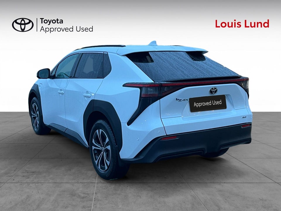 Toyota bZ4X Executive AWD 5d