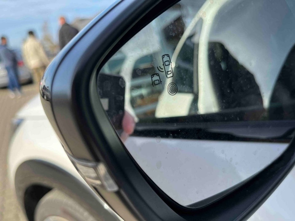 Peugeot e-208 50 GT Pack 5d