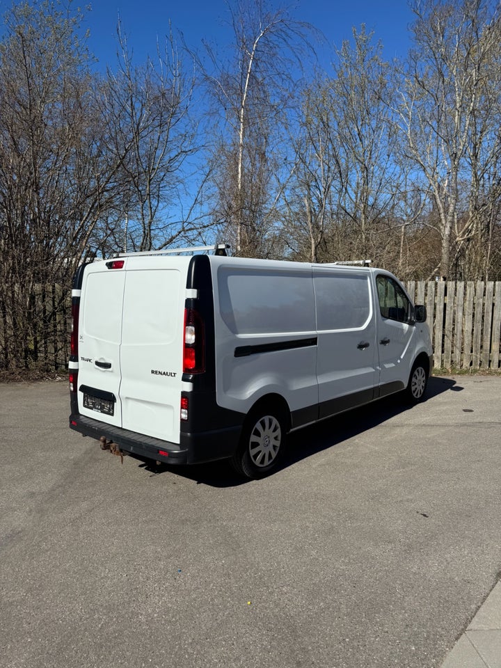 Renault Trafic T29 2,0 dCi 120 L2H1