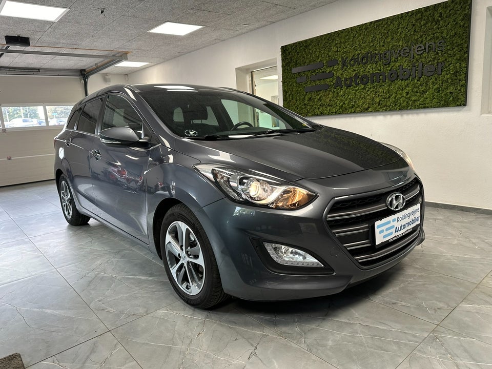 Hyundai i30 1,6 CRDi 110 EM-Edition CW 5d