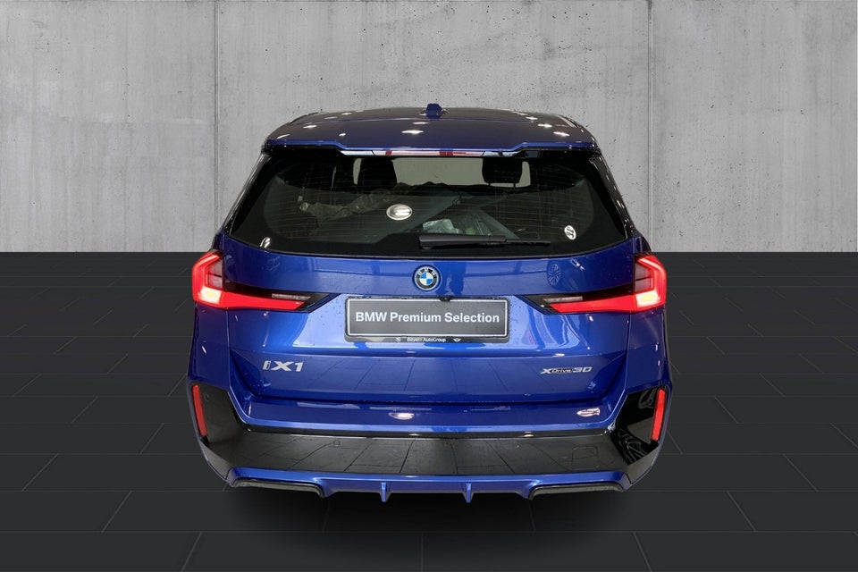 BMW iX1 xDrive30 M-Sport 5d