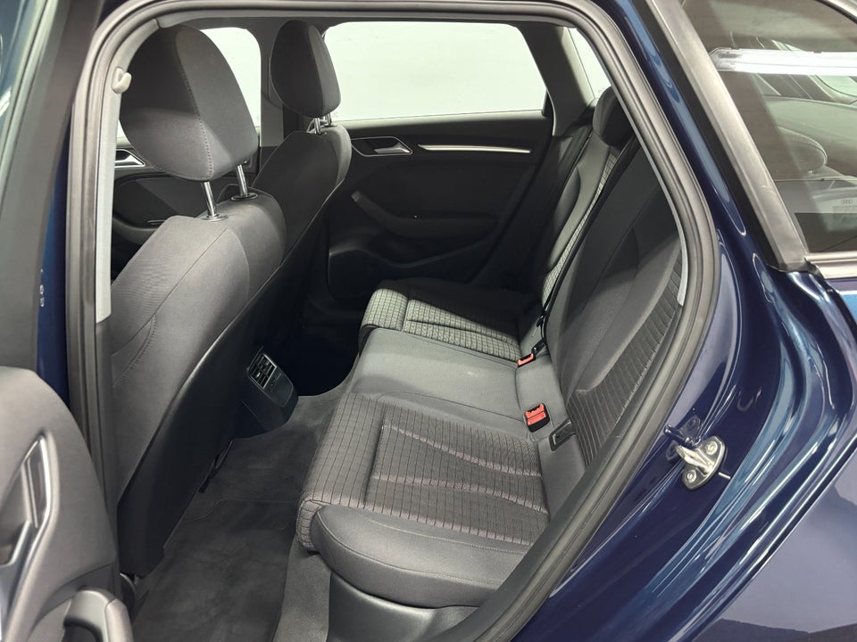 Audi A3 40 TFSi Sport Limited Sportback S-tr. 5d