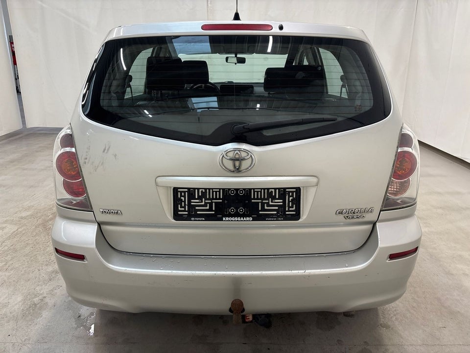 Toyota Corolla Verso 1,8 Luna 7prs 5d
